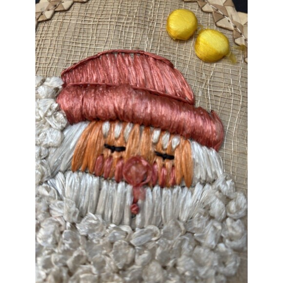 VTG Woven Straw Santa Wall Decor Set of 2 | Christmas Folk Art Decor Cottagecore - Picture 3 of 8